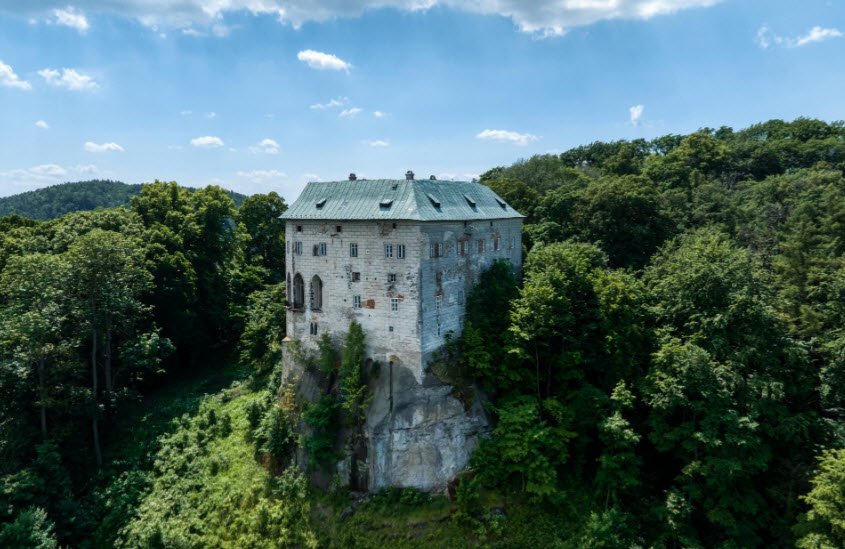 Houska Castle, Blatce, Czechia, Czech Republic (Czechia)